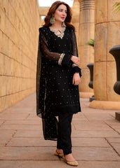 Wear By HANIA AMiR