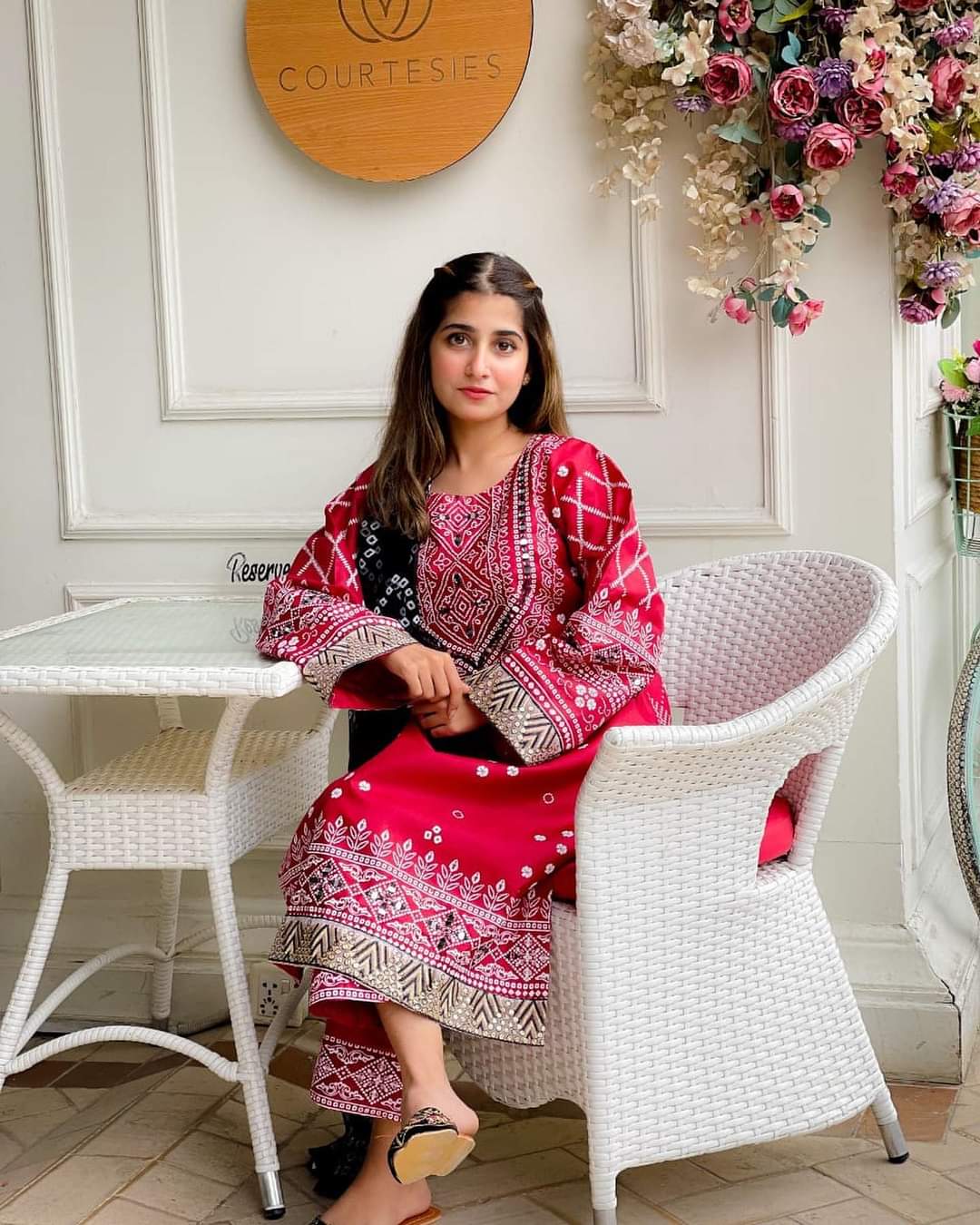 Chuniri Silk 3-piece Suite (Embroidered) Stitched